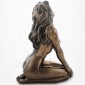 Body Talk - Femme nue assise, tête inclinée