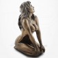 Body Talk - Femme nue assise, tête inclinée
