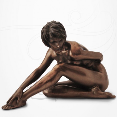 Body Talk - Femme nue assise, penchée en avant