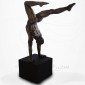 Body Talk - Homme Gymnaste - Equilibre sur les mains