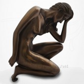 Body Talk - Femme nue sur un genou